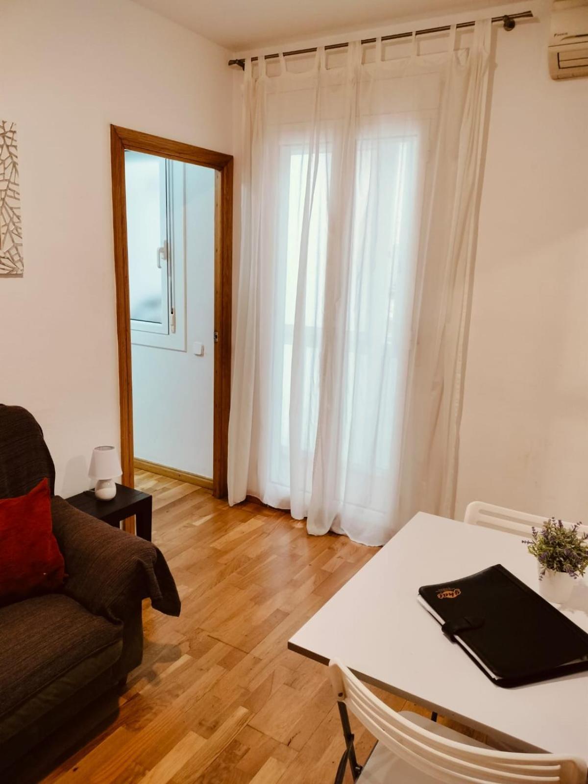 Barcelona Me Enamora Zewnętrze zdjęcie